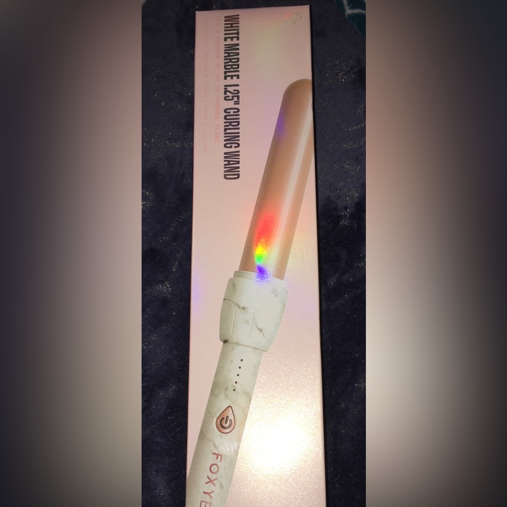 FoxyBae Curling Wand